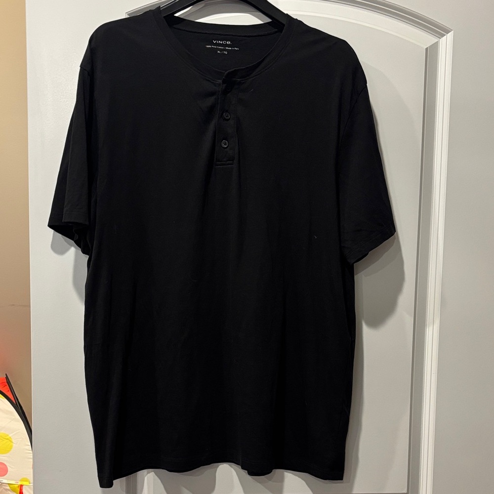 Vince Men's Henley t-shirt